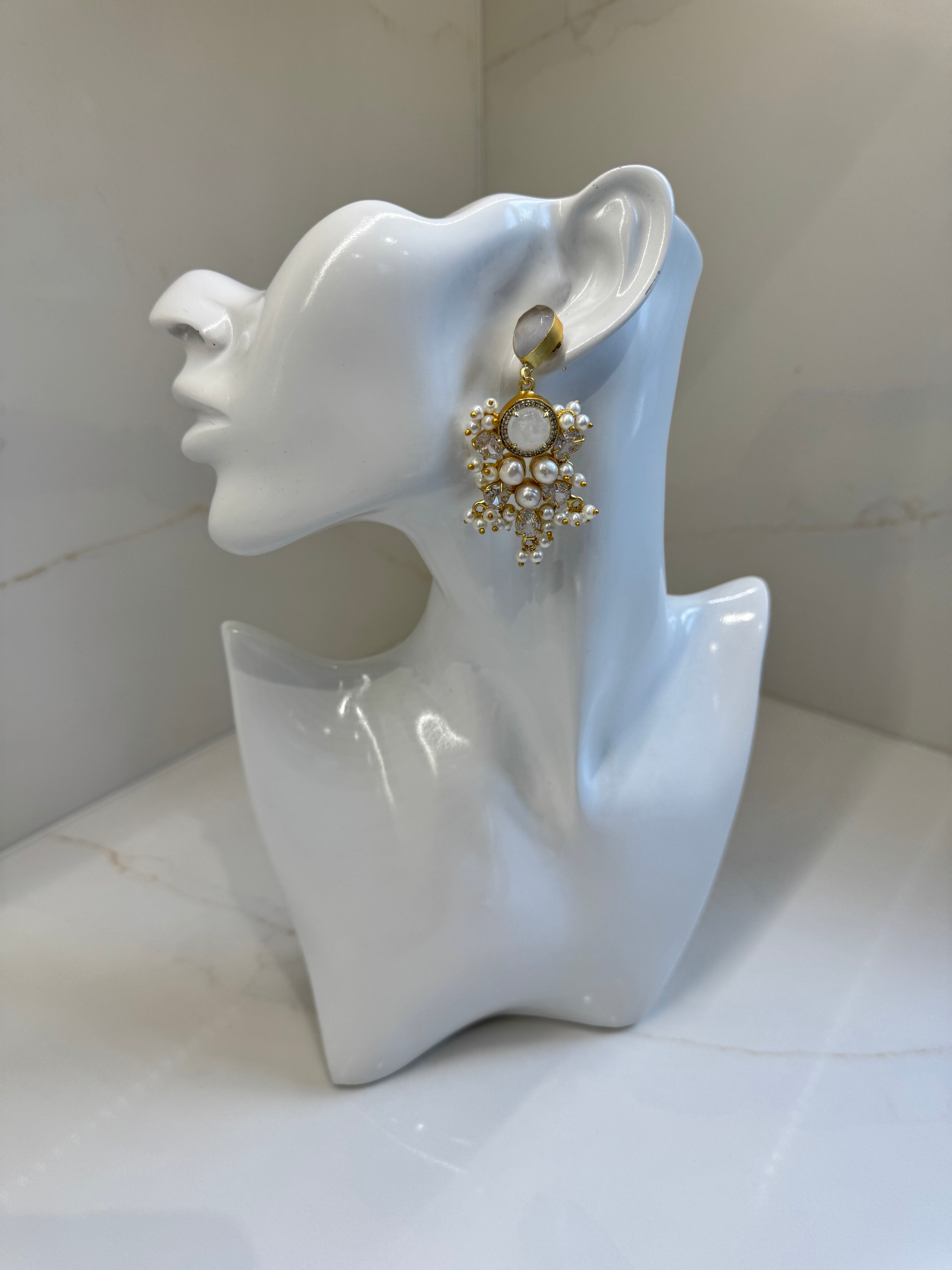Lumière Pearl drop earrings